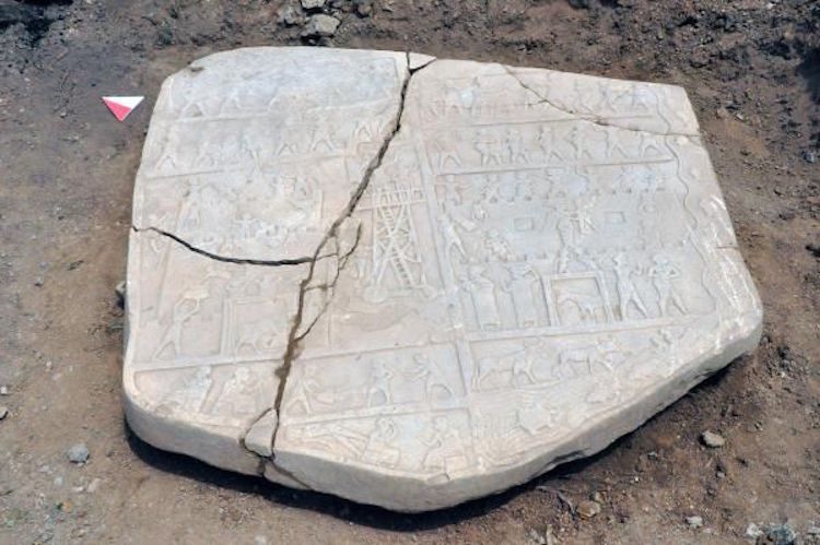 Elazığ’da Bulunan 2700 Yıllık Rölyef Üstüne Basılarak Çıkarıldı