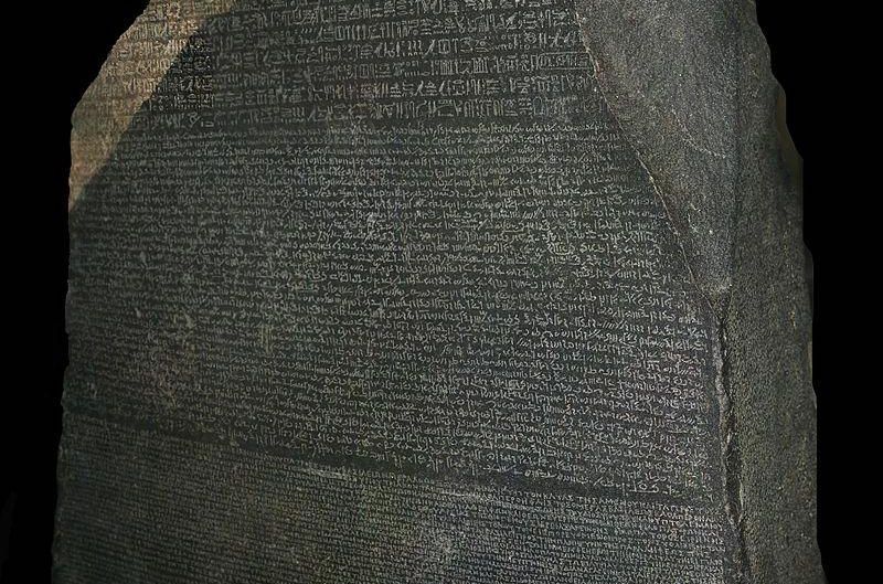 Hiyeroglif Yazının Çözülmesini Sağlayan Rosetta Taşı