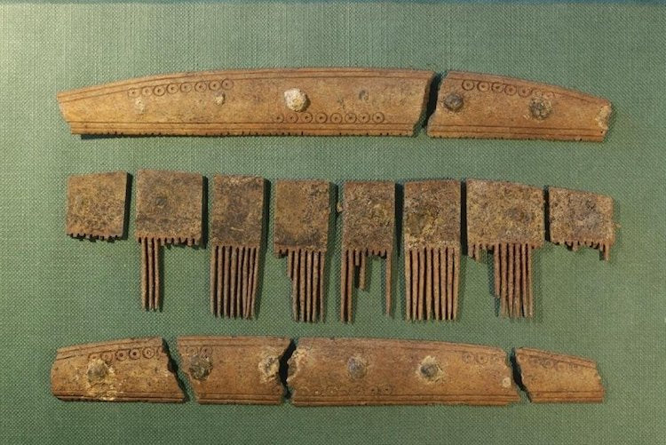 Danimarka’da Viking Runik Yazıtlı Objeler Bulundu
