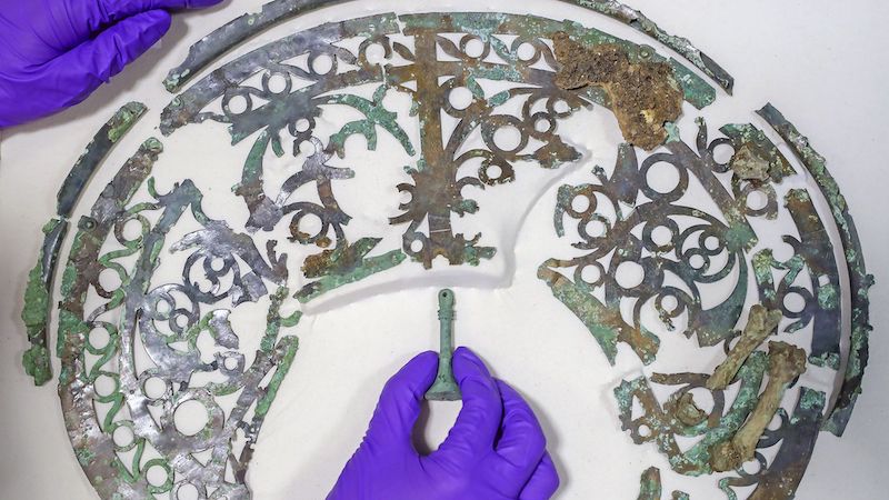 İngiltere’de Zengin Bir Savaşçı Mezarı Bulundu