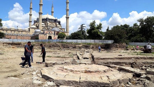 Selimiye Camii Önünde Mimar Sinan’ın Su Yolu Bulundu