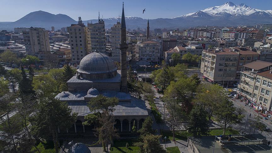 Mimar Sinan’ın eseri Kurşunlu Camisi ihtişamını koruyor