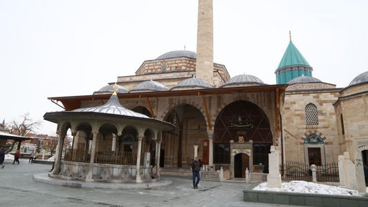 Mevlana Müzesi’nde ‘500 yıllık süslemeler’ ortaya çıkarıldı