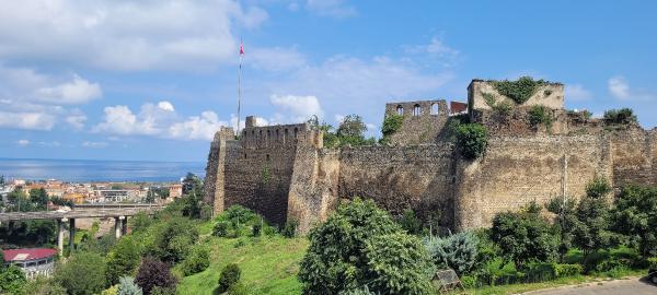Trabzon'da Sur Kazılarında Tarih Fışkırıyor