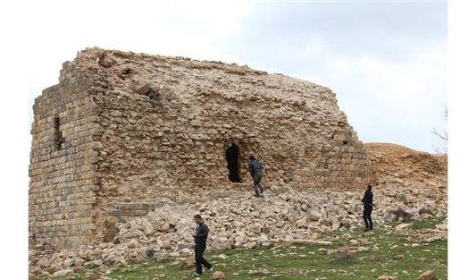 1500 Yıllık Komk Manastırı Ahır Olarak Kullanılıyor