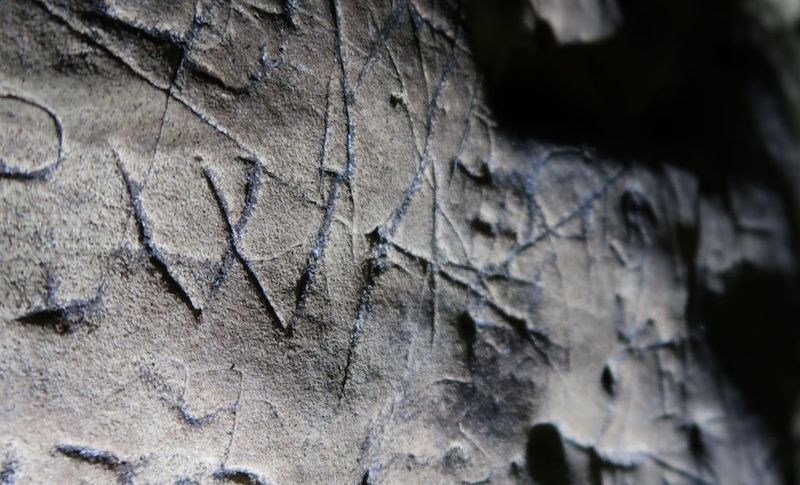 Mağarada 300 Yıllık Cadı İşaretleri Bulundu