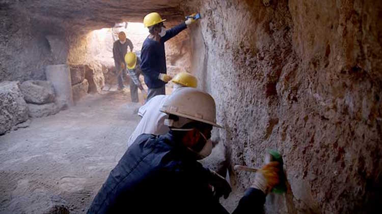 Diyarbakır’daki Zerzevan Kalesi’nde 1500 Yıllık Dev Yeraltı Sığınağı Bulundu
