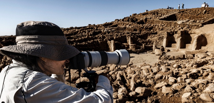 İspanyol fotoğrafçı Isabel Munoz'dan arkeoloji konulu Yeni Bir Hikaye