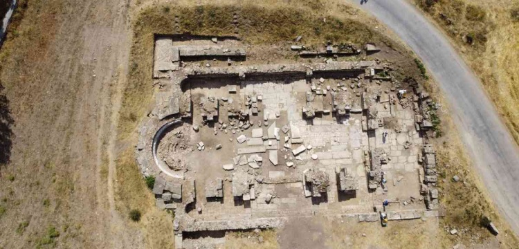 Hıristiyanların Sebaste Antik Kenti'ndeki hamamı kiliseye çevirdikleri ortaya çıktı