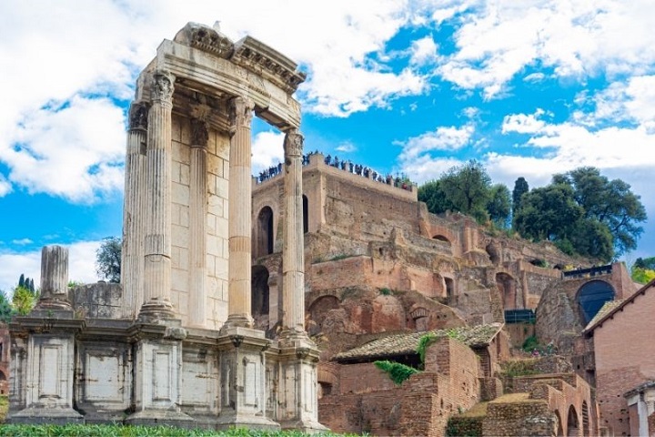 Antik Roma’nın Kutsal Ateşi: Vesta Tapınağı