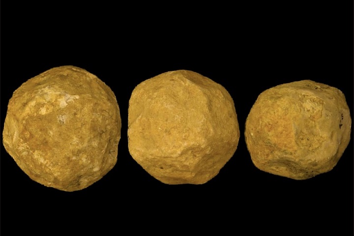 1.4 Milyon Yıl Önce İnsanlar Taşları Neden Kürelere Dönüştürdü?