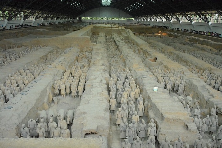 Arkeologlar Çin’in İlk İmparatorunun Mezarını Neden Açamıyor?