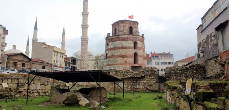 Makedon Kulesi'nde restorasyon başladı