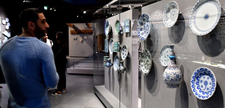 Louvre Müzesi soygun sonrası yeniden ziyaret açıldı