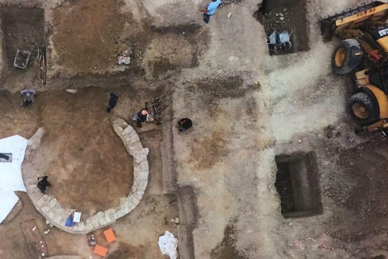 Klazomenai Antik Kenti’nde İş Makineleriyle Kazı Yapıldı