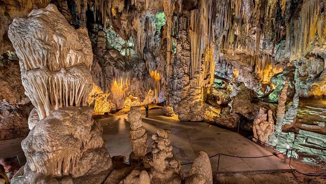 Duman arkeolojisi Nerja Mağarası’nın Avrupa’nın en çok ziyaret edilen mağarası olduğunu kanıtladı