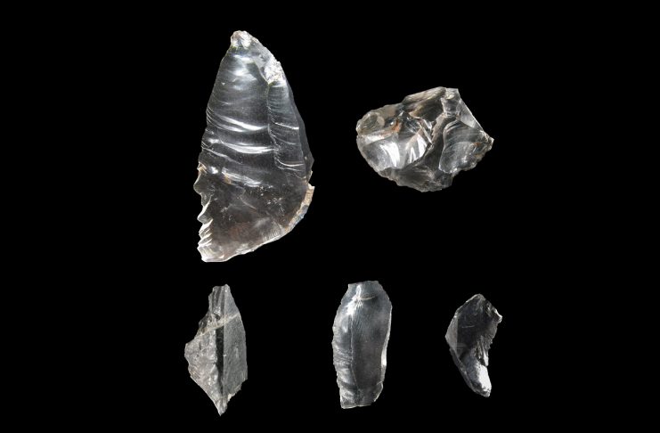 Tarih öncesi insanlar mezar taşı yerine kaya kristalleri kullandılar