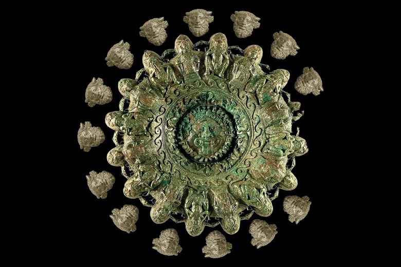 1840 yılında keşfedilen bronz lambanın Dionysos kültü ile ilişkili olduğu belirlendi