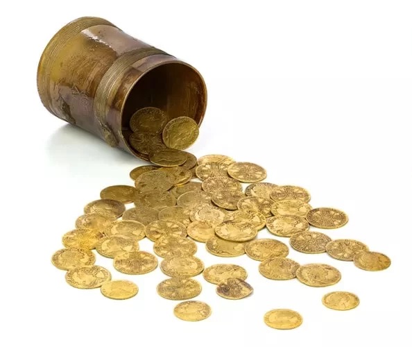 North Yorkshire’da bir evin mutfak zemininin altında bir fincan içerisinde bulunan altın sikkeler açık artırma ile satılıyor