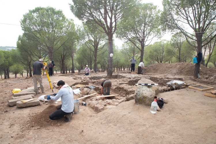 Bergama'da Antik Çağ'ın ünlü Kuş Kahini Markos'un mezarı bulundu