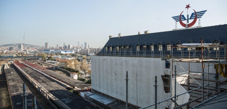 Bakan Ersoy: Haydarpaşa ve Sirkeci gar bölgelerini kültür ve sanat vadisi yapıyoruz