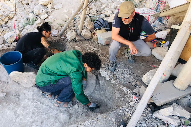 Pınarbaşı Kazılarında 16.000 Yıllık Mezarlık Bulundu
