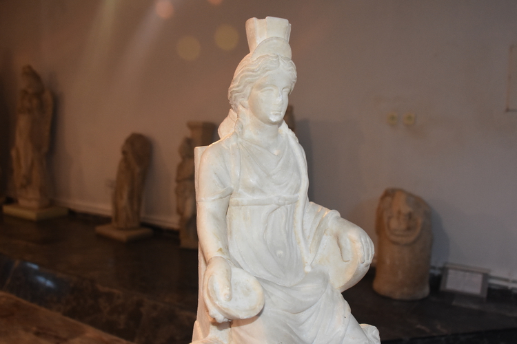 Altmış yıl önce kaçırılan Kibele heykeli Afyonkarahisar Müzesi’nde sergilenecek