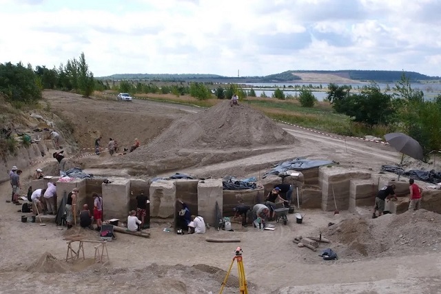 Neandertaller 125.000 Yıl Önce Fillerin Göçünü Takip Ediyordu