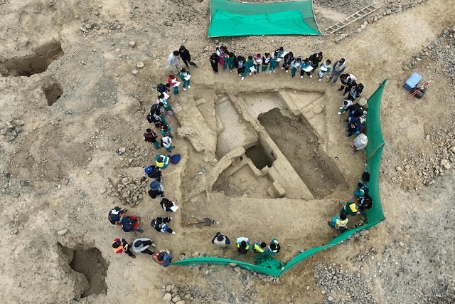 Peru’da 4.000 Yıllık Çok Renkli Duvar Resmi Keşfedildi