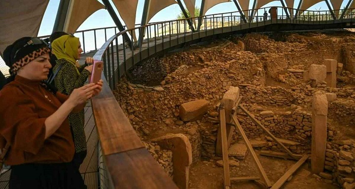 Dünyaca Ünlü Fransız Haber Ajansı, Göbeklitepe’yi Dünyaya Anlattı: “Medeniyetin Başladığı Yer”