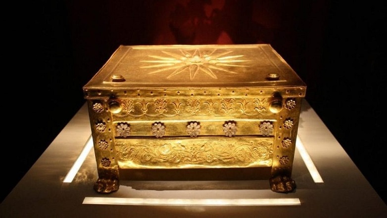 Kuzey Yunanistan’daki MÖ 4. yüzyıl Kraliyet Mezar sakinlerinin kimlikleri tespit edildi