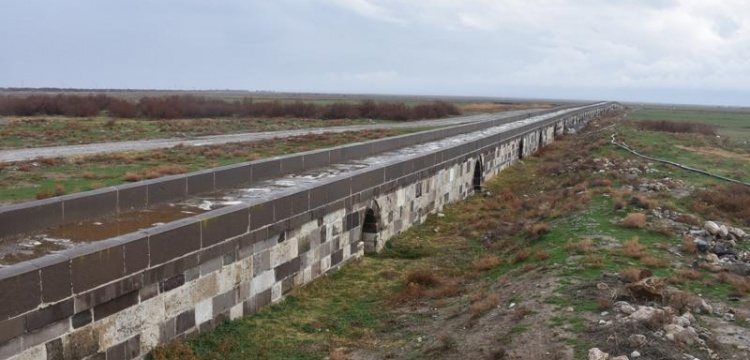 Afyonkarahisar Kırkgöz Köprüsü'nun ön restorasyonu devam ediyor