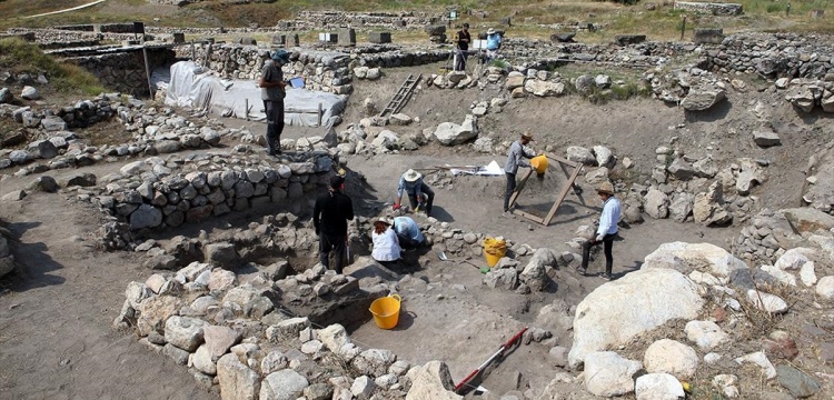 Türkiye Cumhuriyeti'nin ilk arkeolojik kazısı Alacahöyük'te çalışmalar 87. yılında