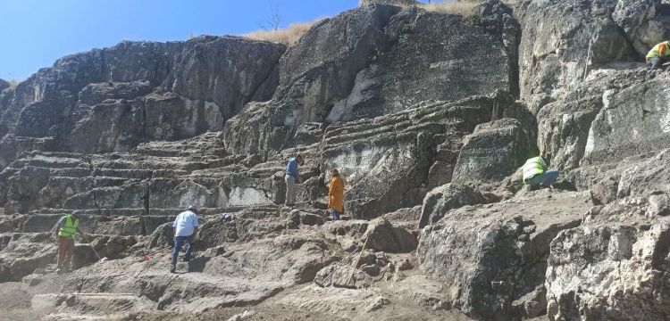 Veni, vidi, vici sözünün beşiği Zile Kalesi'nde arkeoloji kazıları başladı