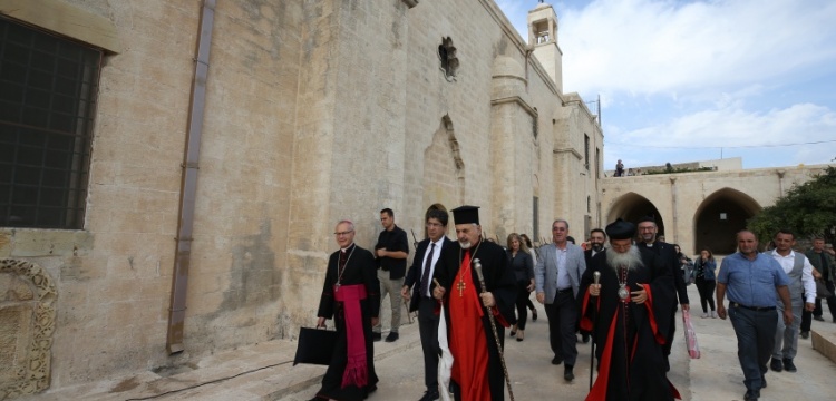 Restorasyonu biten Mor Efrem Kilisesi, ayinle ibadete açıldı