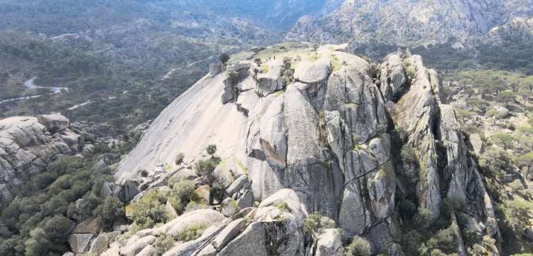 Latmos ve Bafa Gölü efsaneleri ve tarihi gerçekleri ile Akropolis'te