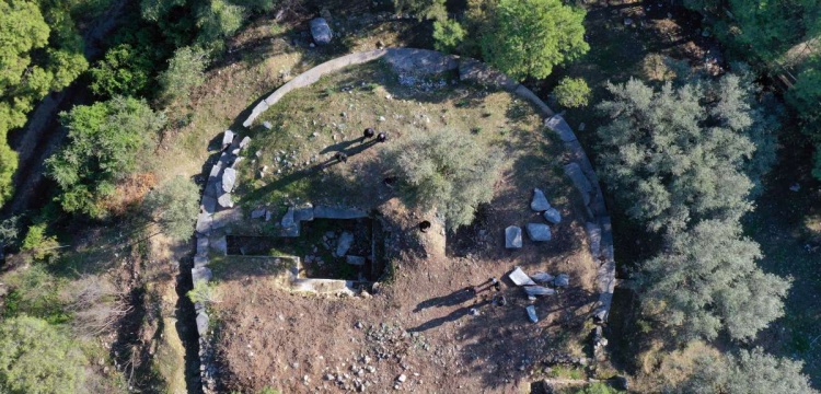 Kuşadası'nda 70 yıl önce keşfedilen tümülüs yeniden 'keşfedildi'!