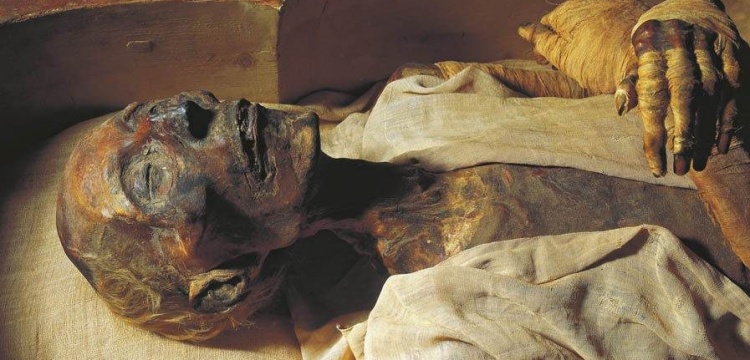 2. Ramses mumyası çürümekten kurtarıldığı Fransa'ya sergi için döndü