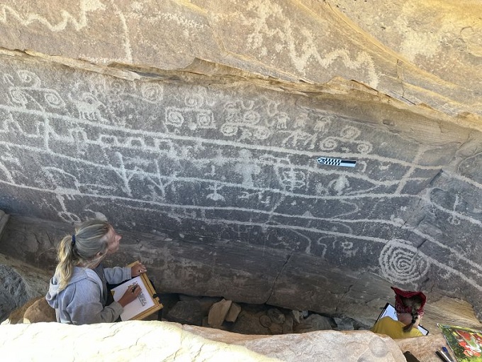 Polonyalı arkeologlar, Colorado’da 3. yüzyıla kadar uzanan yeni petroglifler keşfettiler