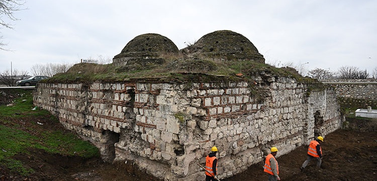 Altı asırdır ayakta duran Gazi Mihal Hamamı'nın restorasyonu başladı