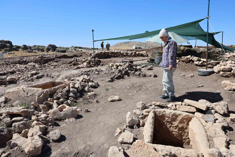 Piramitlerden Daha Eski Mezarlar: Türkiye'nin Çayönü Bölgesi'nde 11.000 Yıllık Mezarlar Keşfedildi