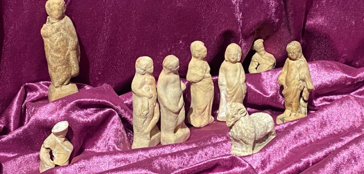 Myra'nın Terrakotta Heykelcikleri Koleksiyonu 9 Kasım’a Kadar Myra Tiyatrosun Galeri Alanında Segilenecek
