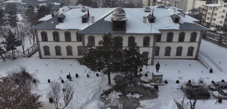 Erzurum Kongre Binası Deprem Riski Nedeniyle Geçici Olarak Ziyarete Kapatıldı