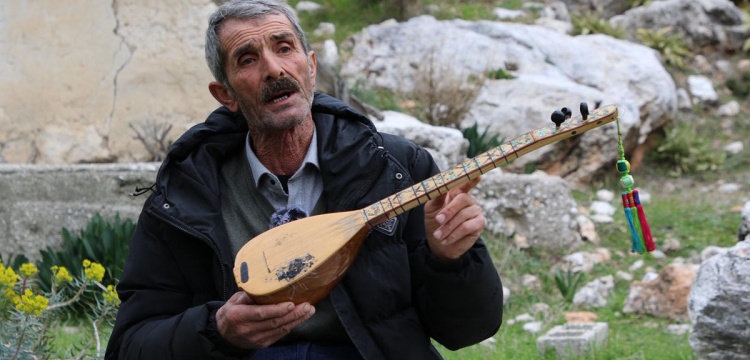 Cura Geleneğinin Taşıyıcısı Osman Kırca’ya 'Yaşayan İnsan Hazinesi' Onuru