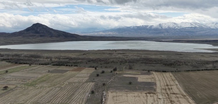 Burdur Karataş Gölü Yeniden Canlanıyor: Göl Su Tutmaya Başladı