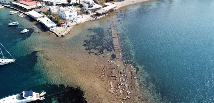 Bodrum Gümüşlük'te Deniz Çekildi: 2400 Yıllık Myndos Surları Ortaya Çıktı