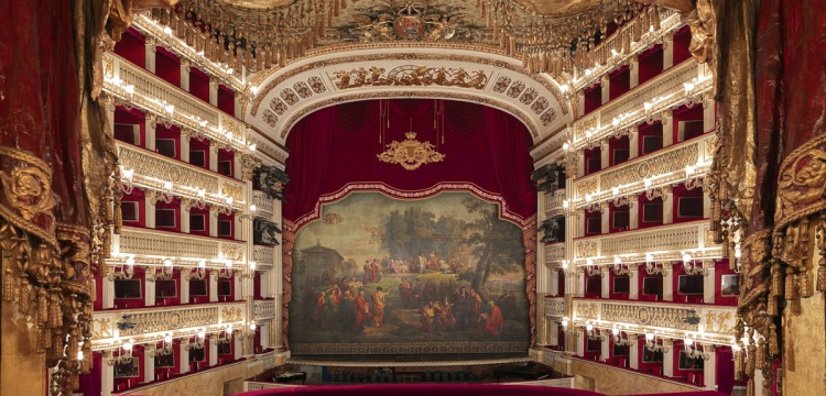 Teatro di San Carlo’nun 290 Yılı: Opera Geleneğinin Sürekliliği ve Kültürel Miras