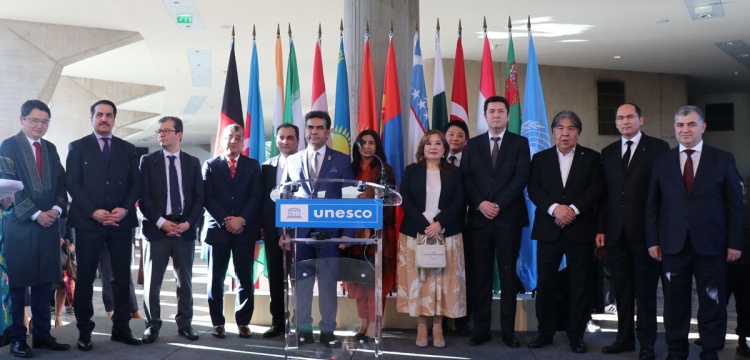 Paris’te Nevruz Rüzgarı: 13 Ülke UNESCO’da Buluştu