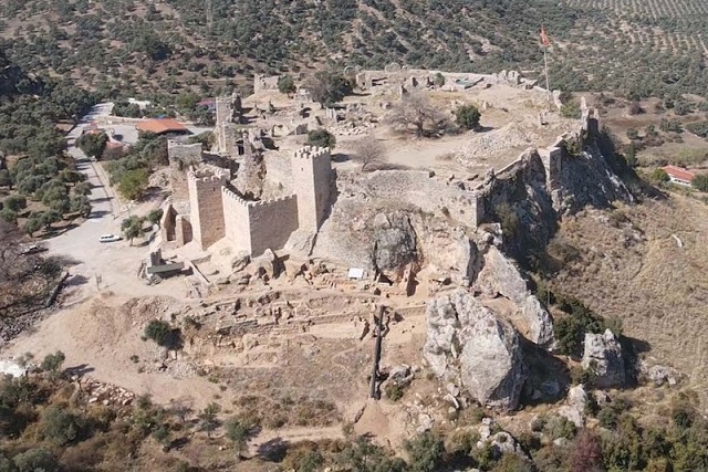 Muğla’daki Beçin Kalesi’nde Depolanmış Darı Tohumları Bulundu