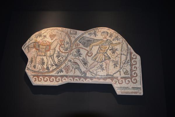 Hatay Arkeoloji Müzesi'nde 'bağ bozumu mozaiği' bölümü açıldı